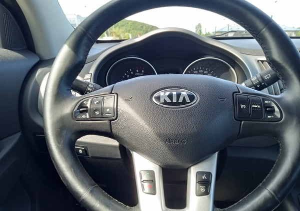 Kia Sportage cena 53900 przebieg: 131000, rok produkcji 2014 z Poręba małe 301